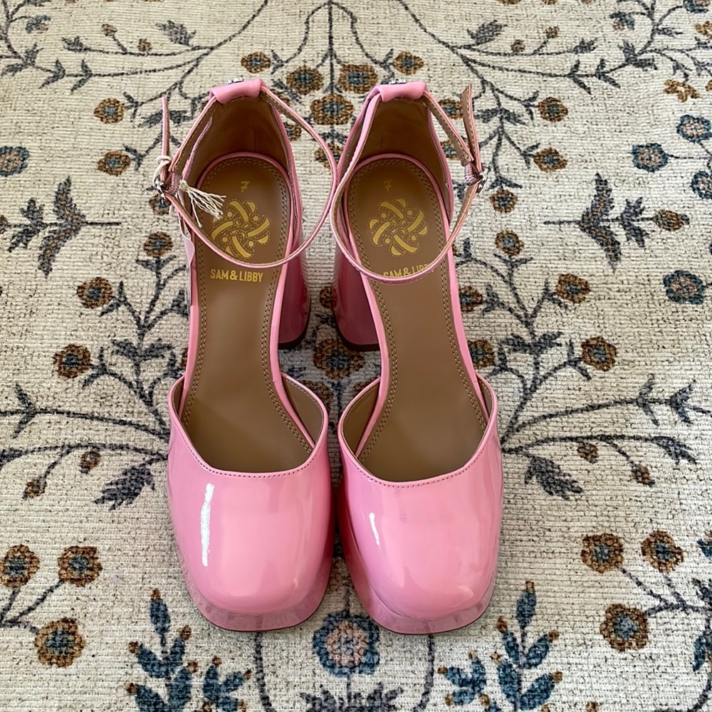 NWT Sam & Libby Pink Heels